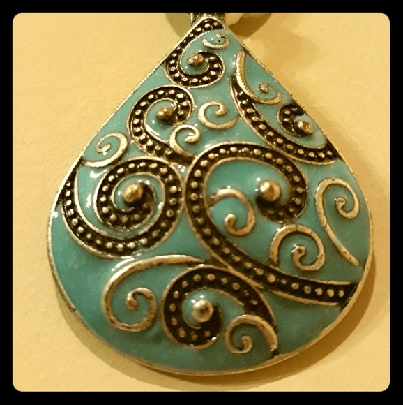 Turquoise Necklace and Earrings set - Picture 1 of 3